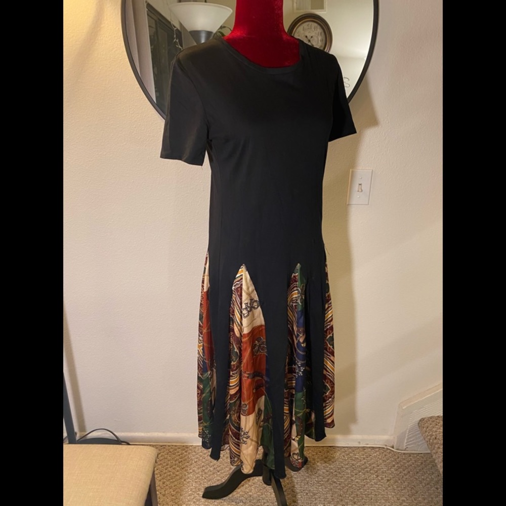 Women’s Zara Basic Midi Dress size Small